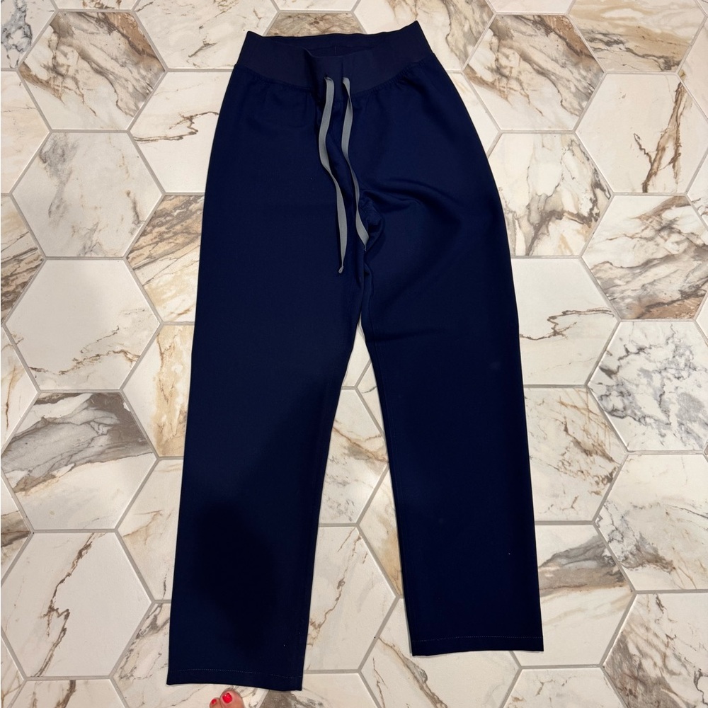 Women’s Fig Scrub Pants